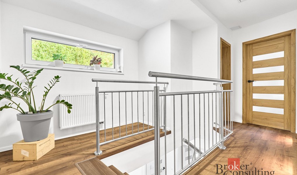 Prodej domu 112 m² s pozemkem 306 m², Kraslice – náhled fotky 12
