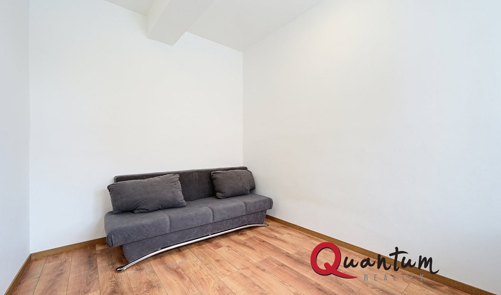 Prodej bytu 1+kk 19 m², Praha – náhled fotky 2