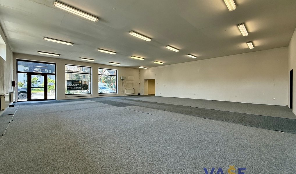 Pronájem obchodních prostor 370 m², Šumperk – náhled fotky 3