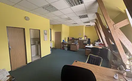 Pronájem kanceláře 75 m²