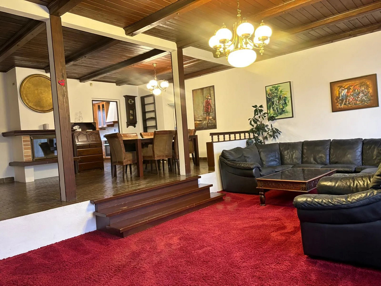 Pronájem domu 260 m² s pozemkem 175 m²