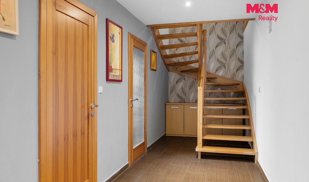 Prodej domu 305 m² s pozemkem 912 m², Hradečno – náhled fotky 4
