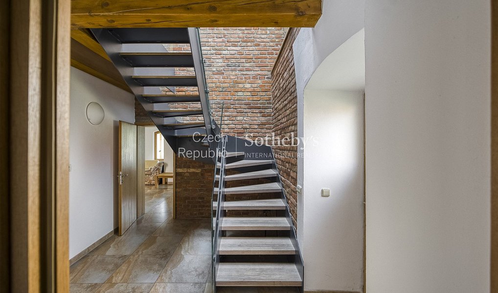 Prodej domu 350 m² s pozemkem 7 500 m², Lozice – náhled fotky 12