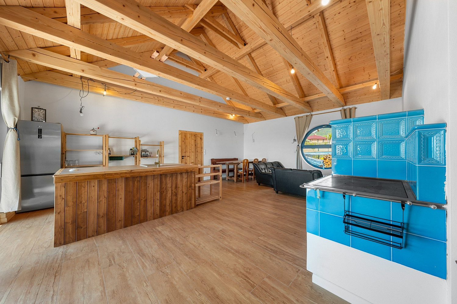 Prodej domu 182 m² s pozemkem 1 107 m² – fotografie 3