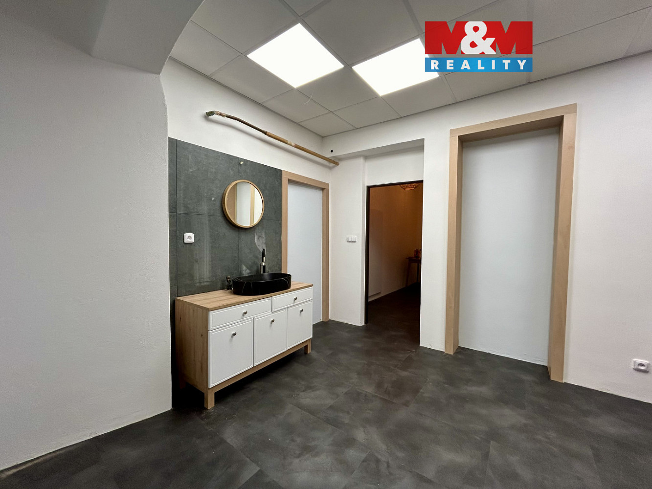 Pronájem obchodních prostor 23 m² — photo 2
