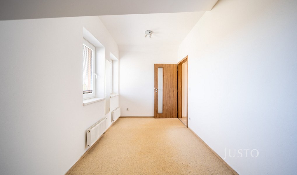 Prodej domu 141 m² s pozemkem 385 m², Třeboň – náhled fotky 28