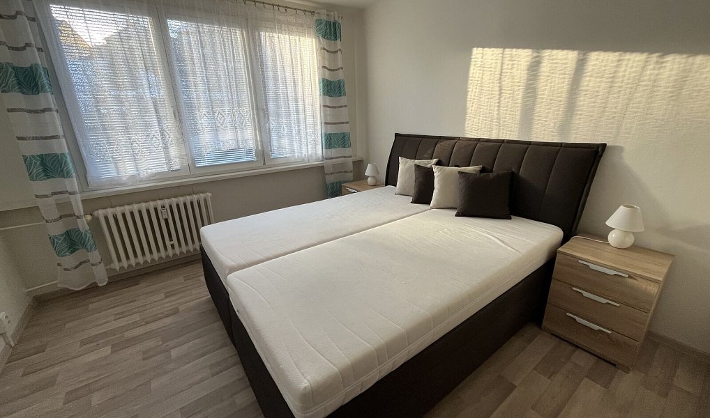 Pronájem bytu 2+1 61 m², Vimperk – náhled fotky 3