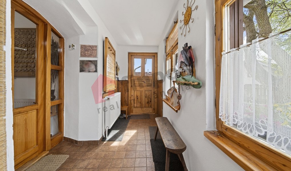Prodej domu 271 m² s pozemkem 1 077 m², Rožmitál pod Třemšínem – náhled fotky 8