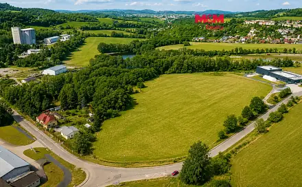 Prodej pozemku 12 405 m², Votice, okres Benešov