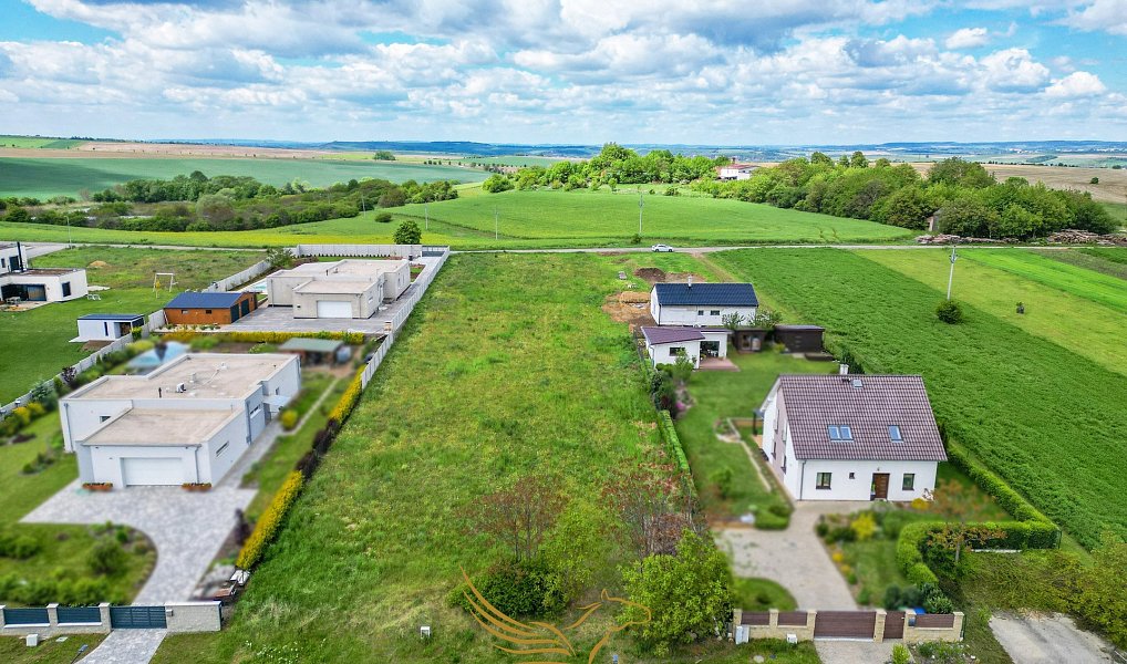 Prodej stavebního pozemku 3 347 m², Heršpice – náhled fotky 5