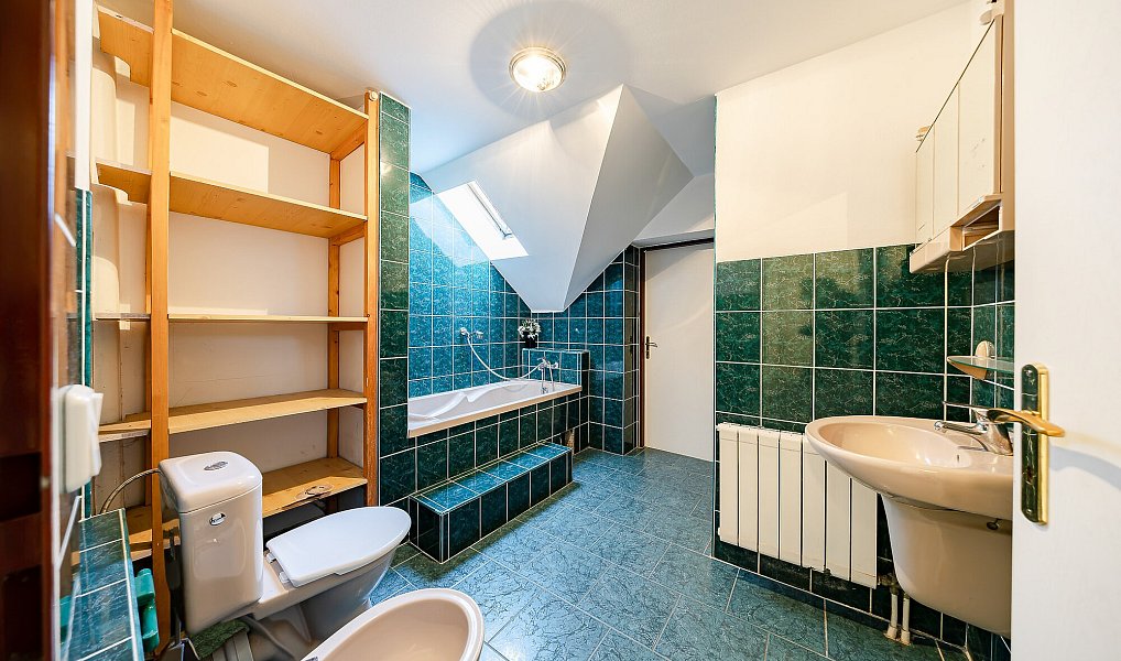 Prodej domu 184 m² s pozemkem 1 027 m², Uherské Hradiště – náhled fotky 28