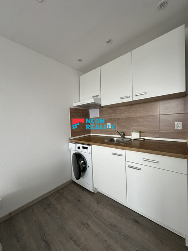 Pronájem bytu 1+kk 25 m² - Widok 5