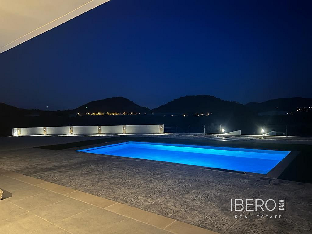 Prodej domu 227 m² s pozemkem 10 000 m² — photo 5