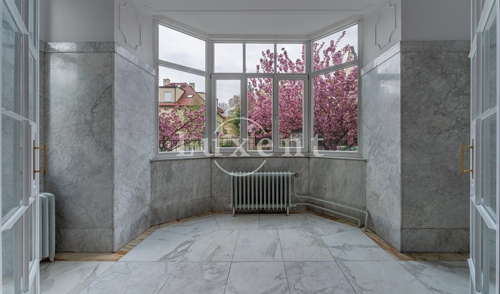 Prodej domu 726 m² s pozemkem 945 m², Praha – náhled fotky 11