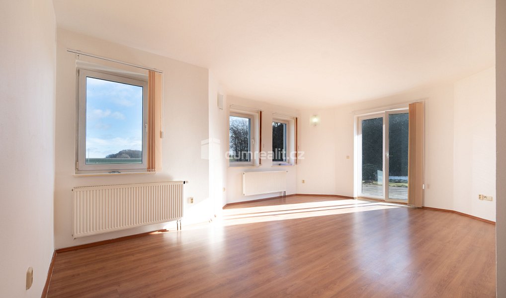 Prodej domu 253 m² s pozemkem 2 075 m², Dolní Třebonín – náhled fotky 10