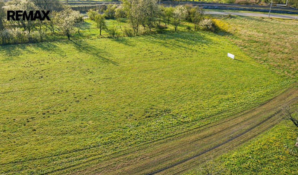 Prodej stavebního pozemku 4 299 m², Libuň – náhled fotky 3