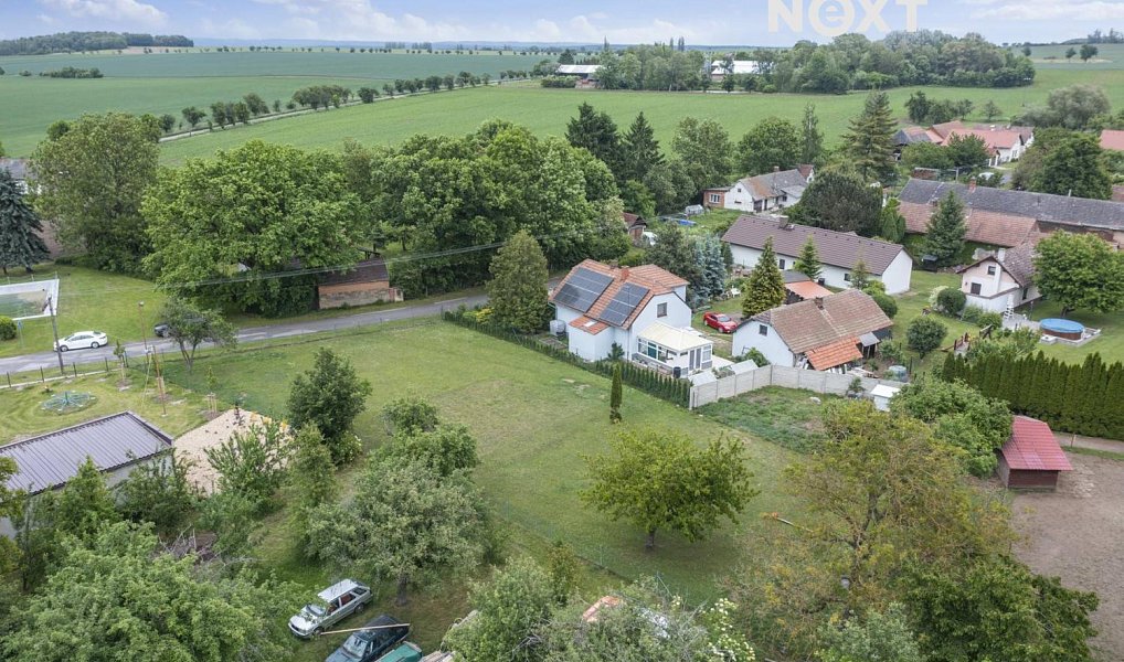 Prodej stavebního pozemku 1 735 m², Vinary – náhled fotky 6