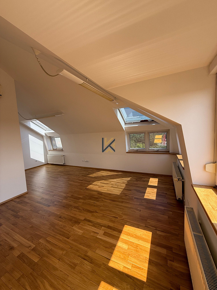 Pronájem kanceláře 160 m² – fotografie 5