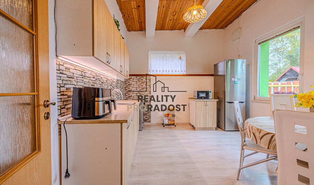 Prodej domu 142 m² s pozemkem 1 021 m², Vendryně – náhled fotky 2