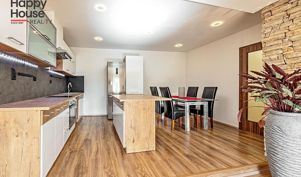 Pronájem kanceláře 150 m², Praha – náhled fotky 5