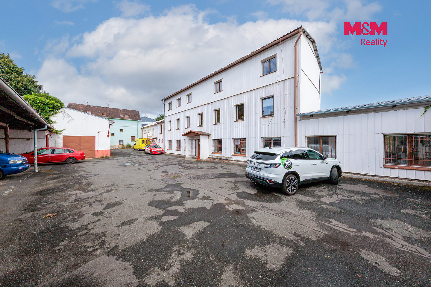 Prodej skladovacích prostor 900 m² – fotografie 2