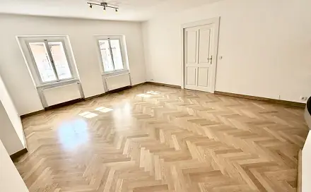 Pronájem bytu 3+1 100 m², Jánská, Praha 1 - Malá Strana