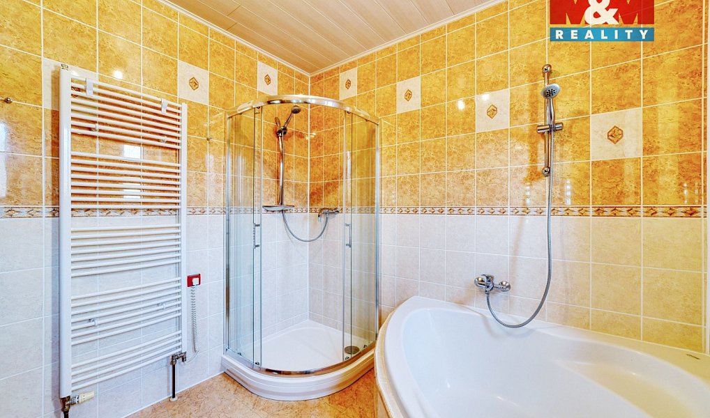 Prodej domu 248 m² s pozemkem 1 621 m², Cheb – náhled fotky 7