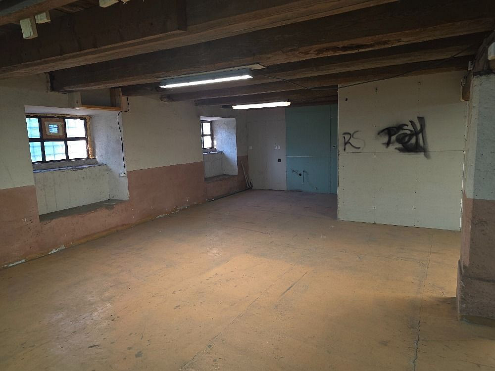 Pronájem skladovacích prostor 196 m² – fotografie 3
