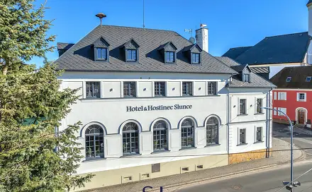Pronájem restaurace 183 m², Svatovítské náměstí, Osečná, okres Liberec