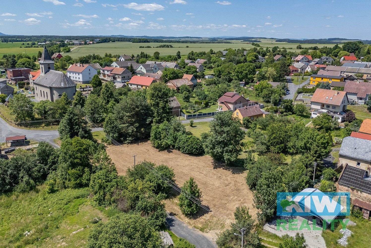 Prodej stavebního pozemku 1 744 m²