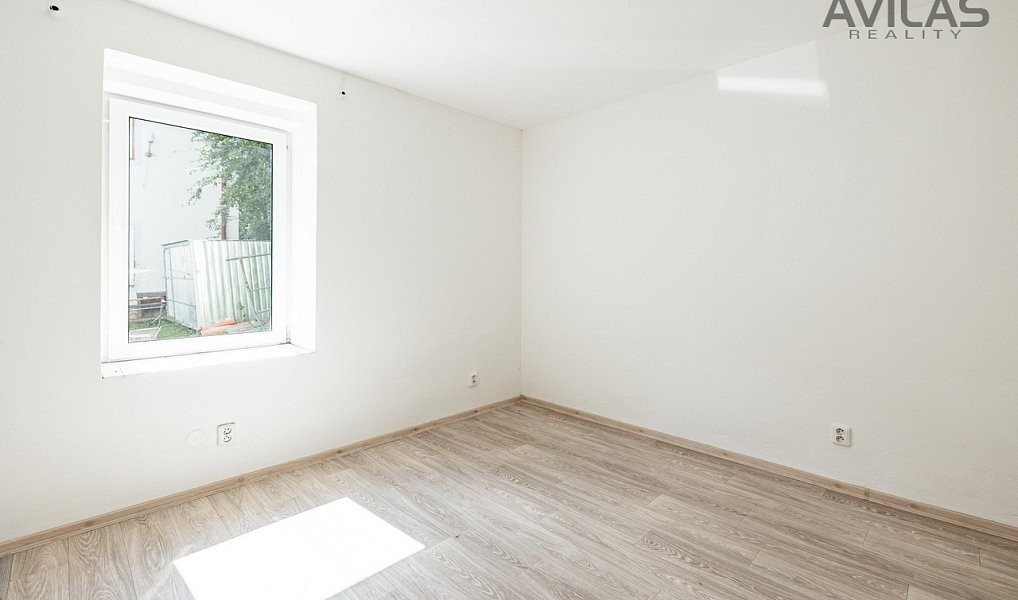 Pronájem bytu 1+kk 27 m², Zvěstov – náhled fotky 5