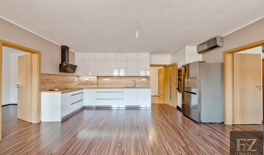 Prodej bytu 3+kk 78 m², Tábor – náhled fotky 4