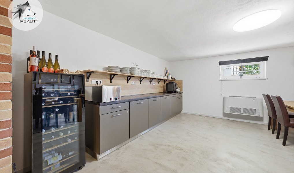 Prodej domu 319 m² s pozemkem 434 m², Valtice – náhled fotky 57
