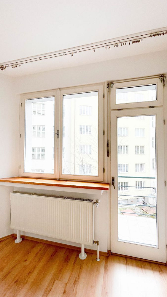 Pronájem bytu 1+kk 25 m² – fotografie 4