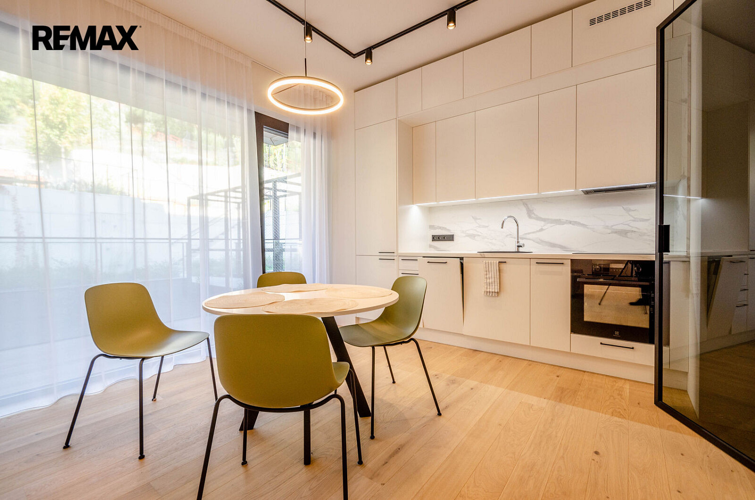 Pronájem bytu 2+kk 53 m²