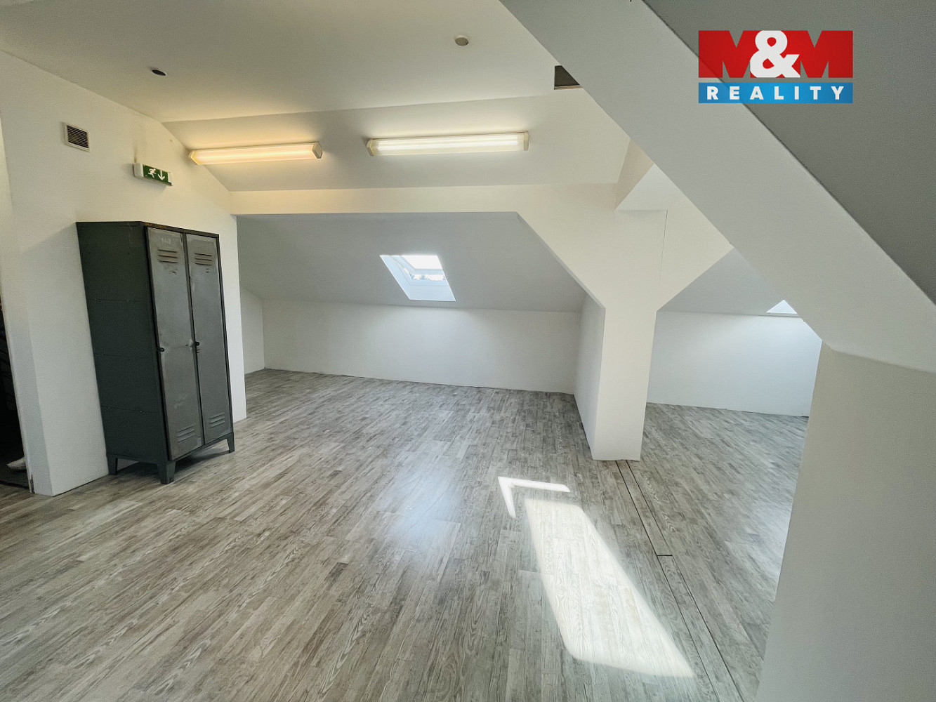 Pronájem kanceláře 101 m² — photo 4