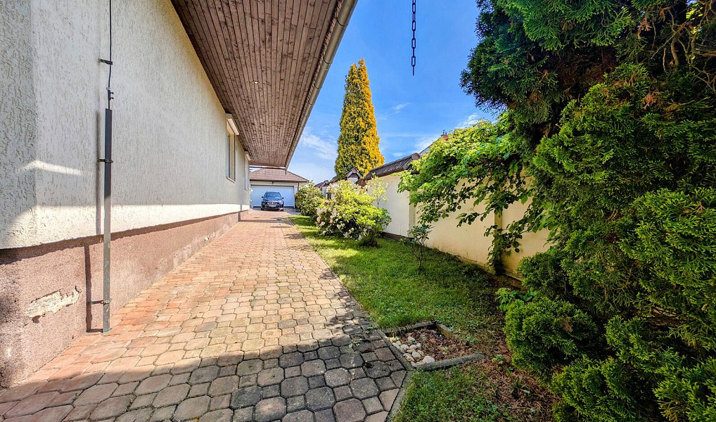 Prodej domu 950 m² s pozemkem 2 940 m², Přibyslav – náhled fotky 14