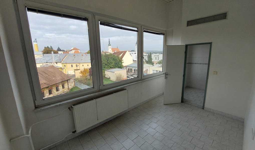 Pronájem kanceláře 15 m², Vyškov – náhled fotky 2