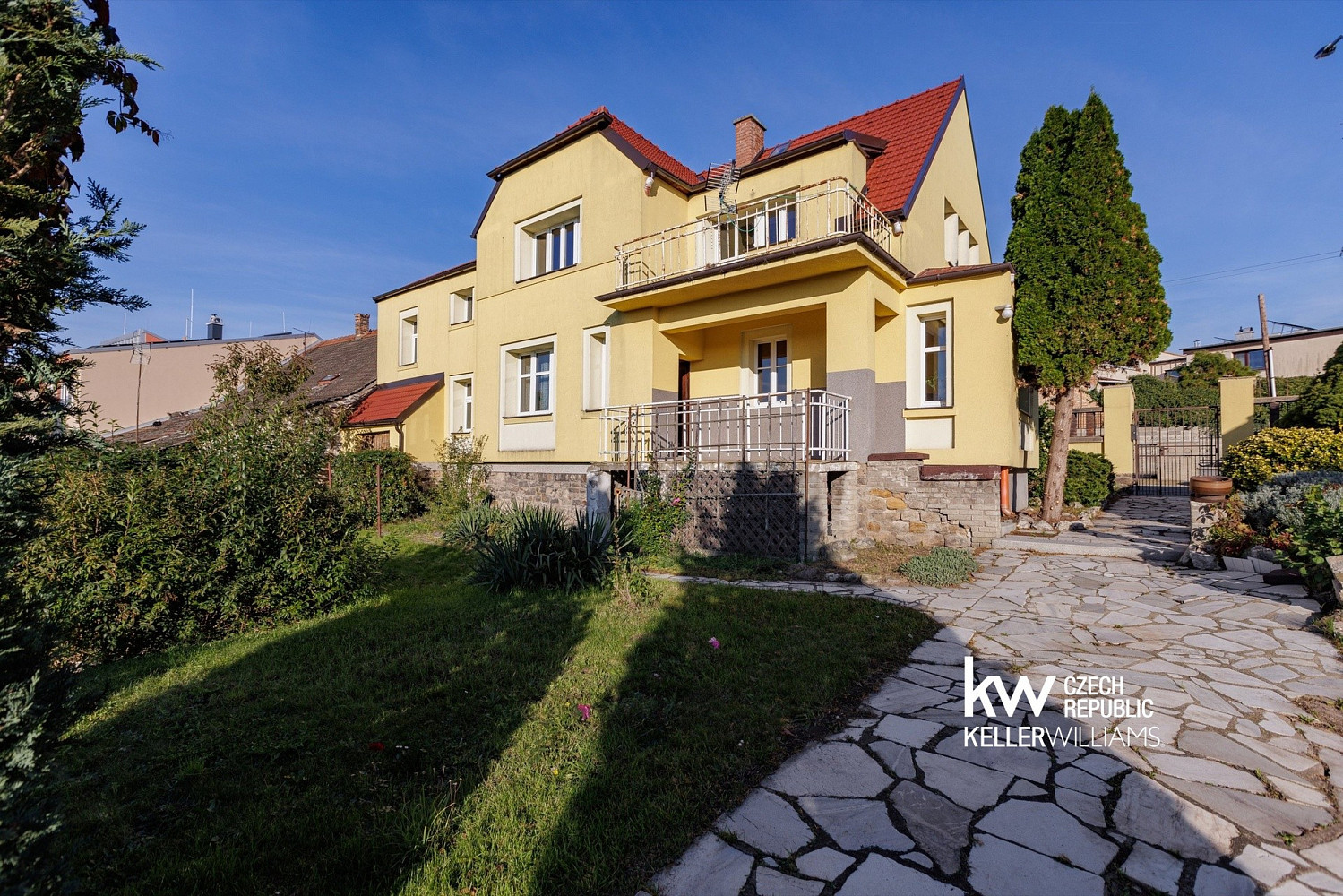 Prodej domu 194 m² s pozemkem 855 m²