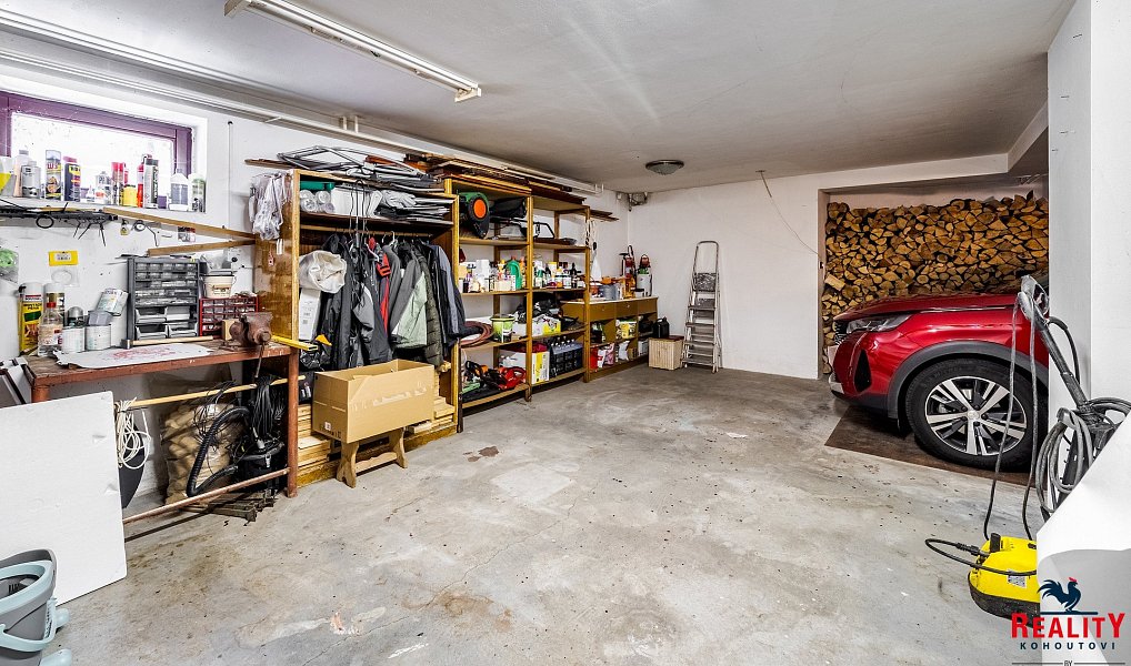 Prodej domu 313 m² s pozemkem 1 106 m², Tábor – náhled fotky 32