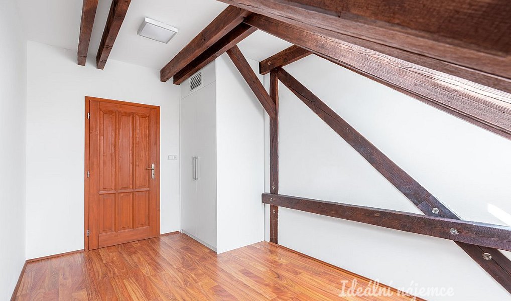 Pronájem bytu 4+kk 127 m², Praha – náhled fotky 14