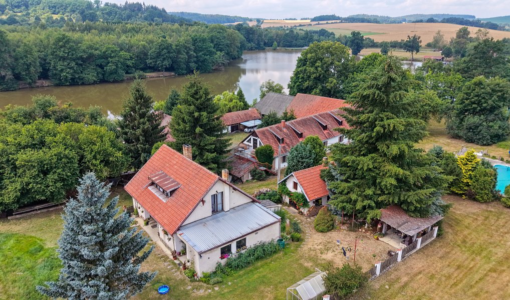 Prodej domu (jiného typu) 550 m², Neveklov – náhled fotky 10