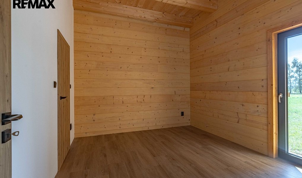 Prodej domu 153 m² s pozemkem 1 087 m², Vacov – náhled fotky 22