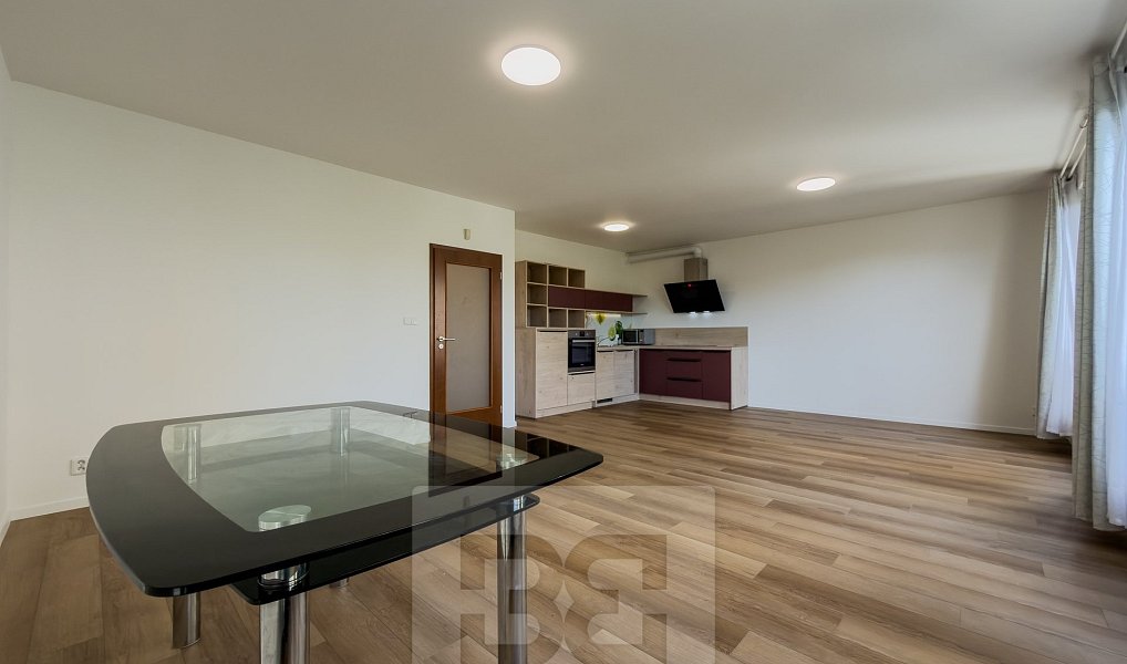 Pronájem bytu 3+kk 89 m², Praha – náhled fotky 6