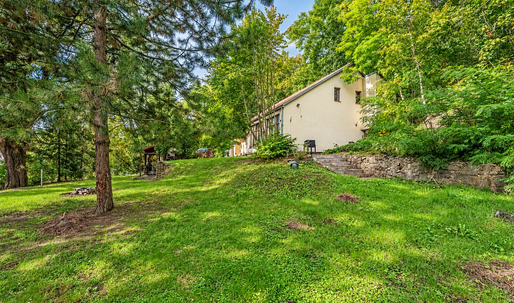 Prodej stavebního pozemku 1 168 m², Praha – náhled fotky 18