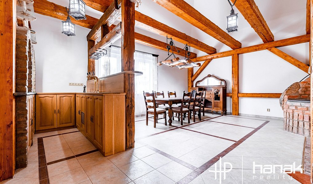 Prodej domu 335 m² s pozemkem 3 009 m², Konice – náhled fotky 11