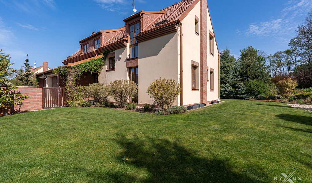 Prodej domu 250 m² s pozemkem 1 437 m², Dobřejovice – náhled fotky 6