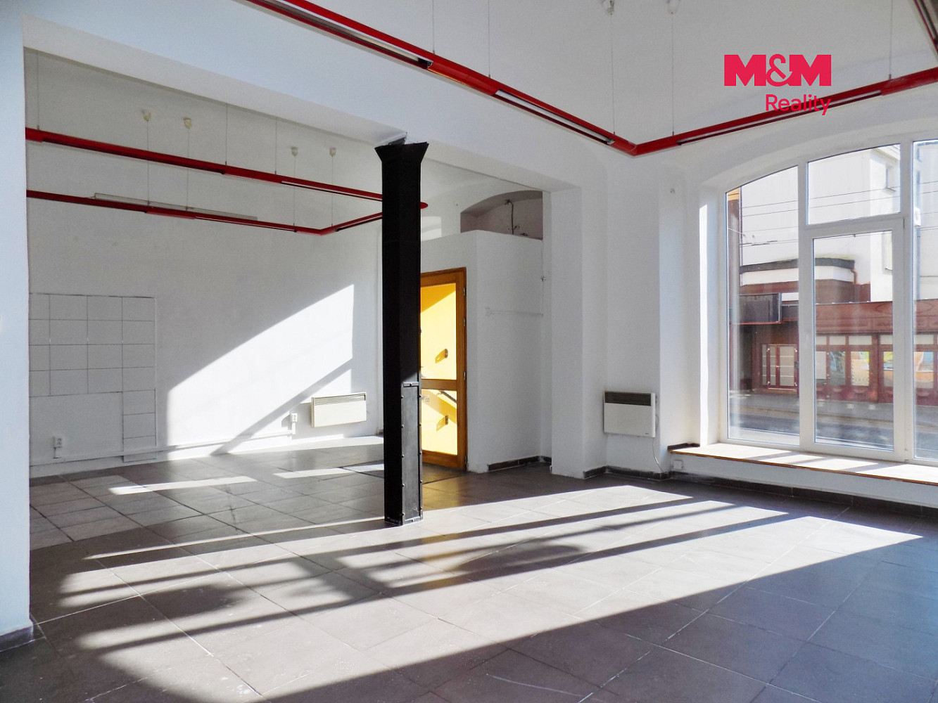 Pronájem obchodních prostor 68 m² – fotografie 2