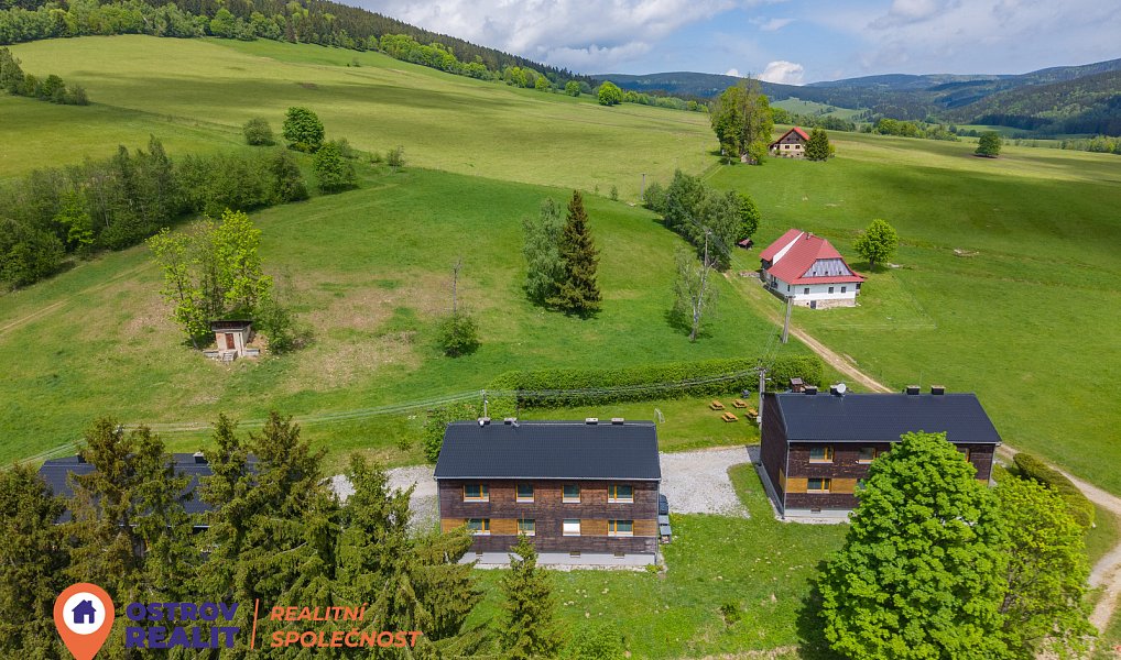 Prodej komerčního objektu (jiného typu) 450 m², Staré Město – náhled fotky 2