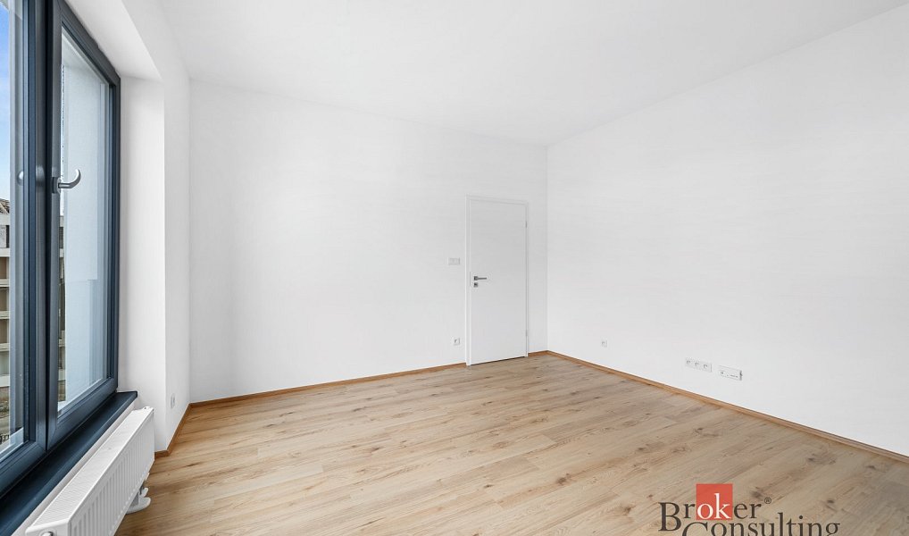 Pronájem bytu 1+kk 27 m², Plzeň – náhled fotky 3